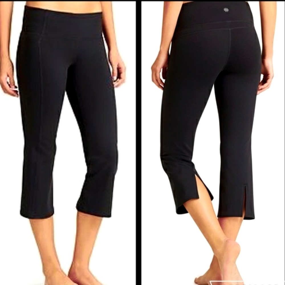 New Athleta Power-Up Capri, Gray